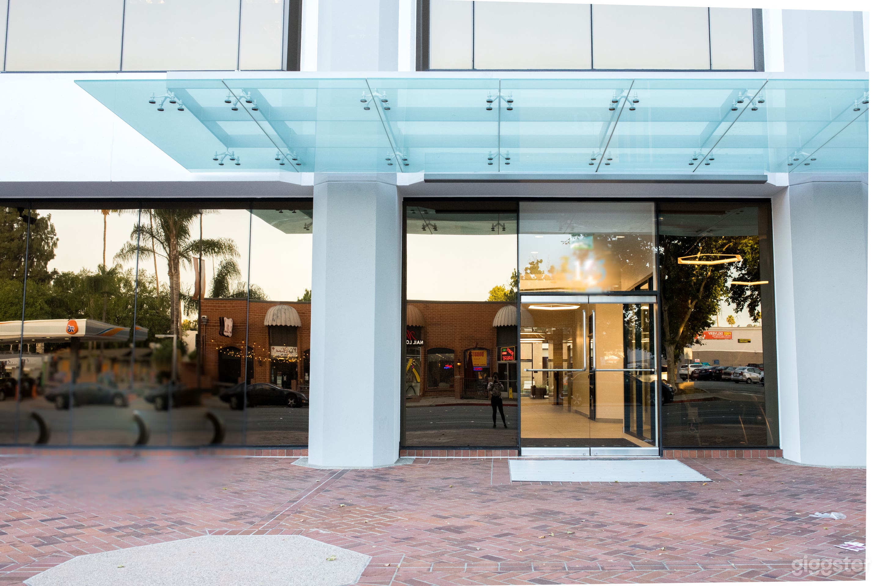 Nola 155 Lobby Photo 2