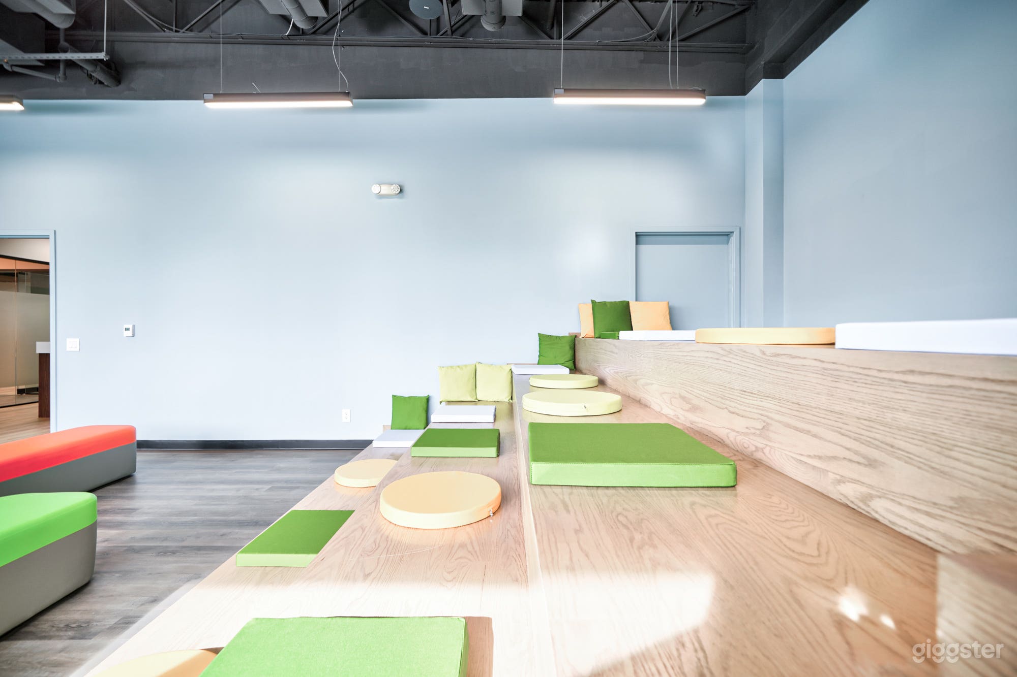 Seminar Room Photo 3