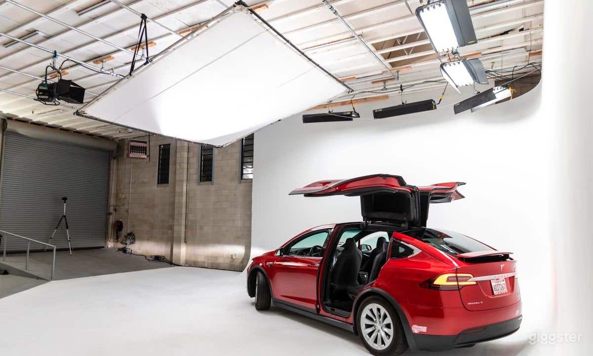 Reverse angle from back of cove to ramp and rollup door