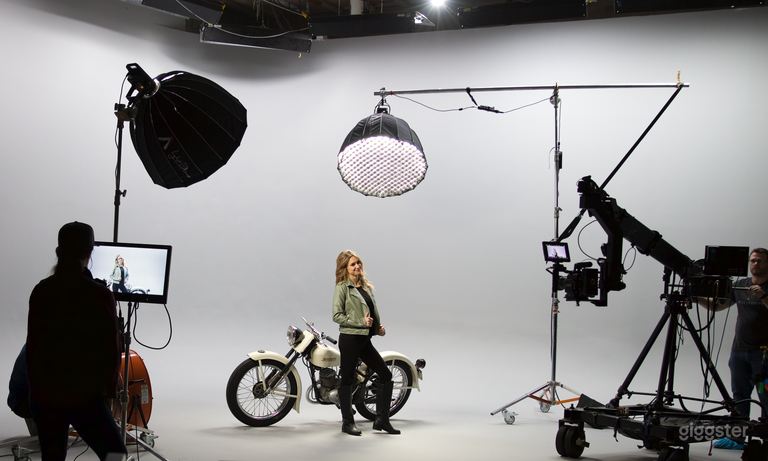  Motorcyle production with Jib 