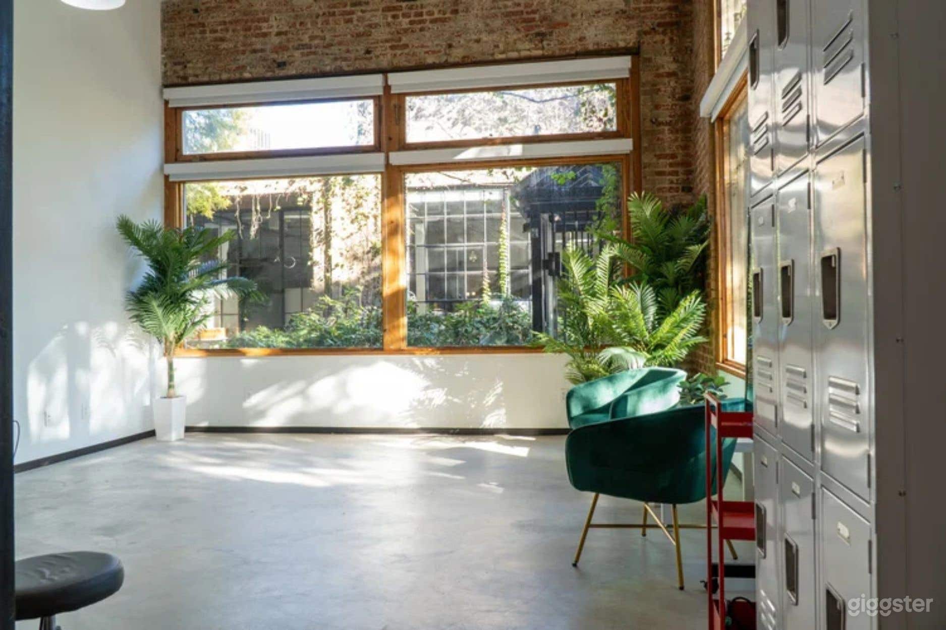 Loft Styled Creative Space Photo 1