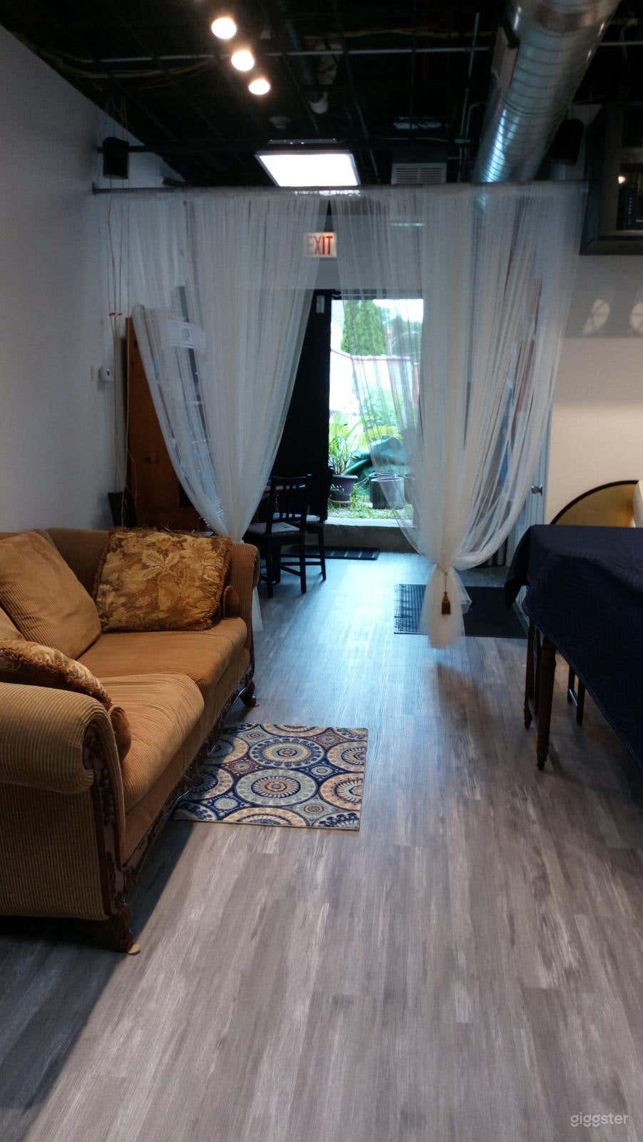 Medium-Size Photography Studio in Chicago Photo 3