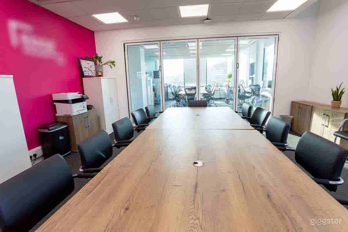 Meeting Room with Video Conferencing - Kings Cross Photo 4