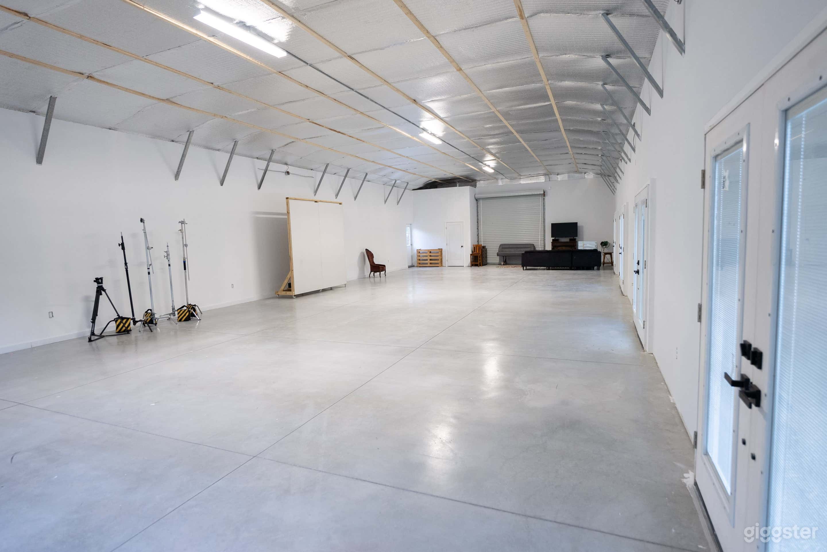 Spacious Photo & Film Studio with 2-Acre Outdoor Location Photo 3