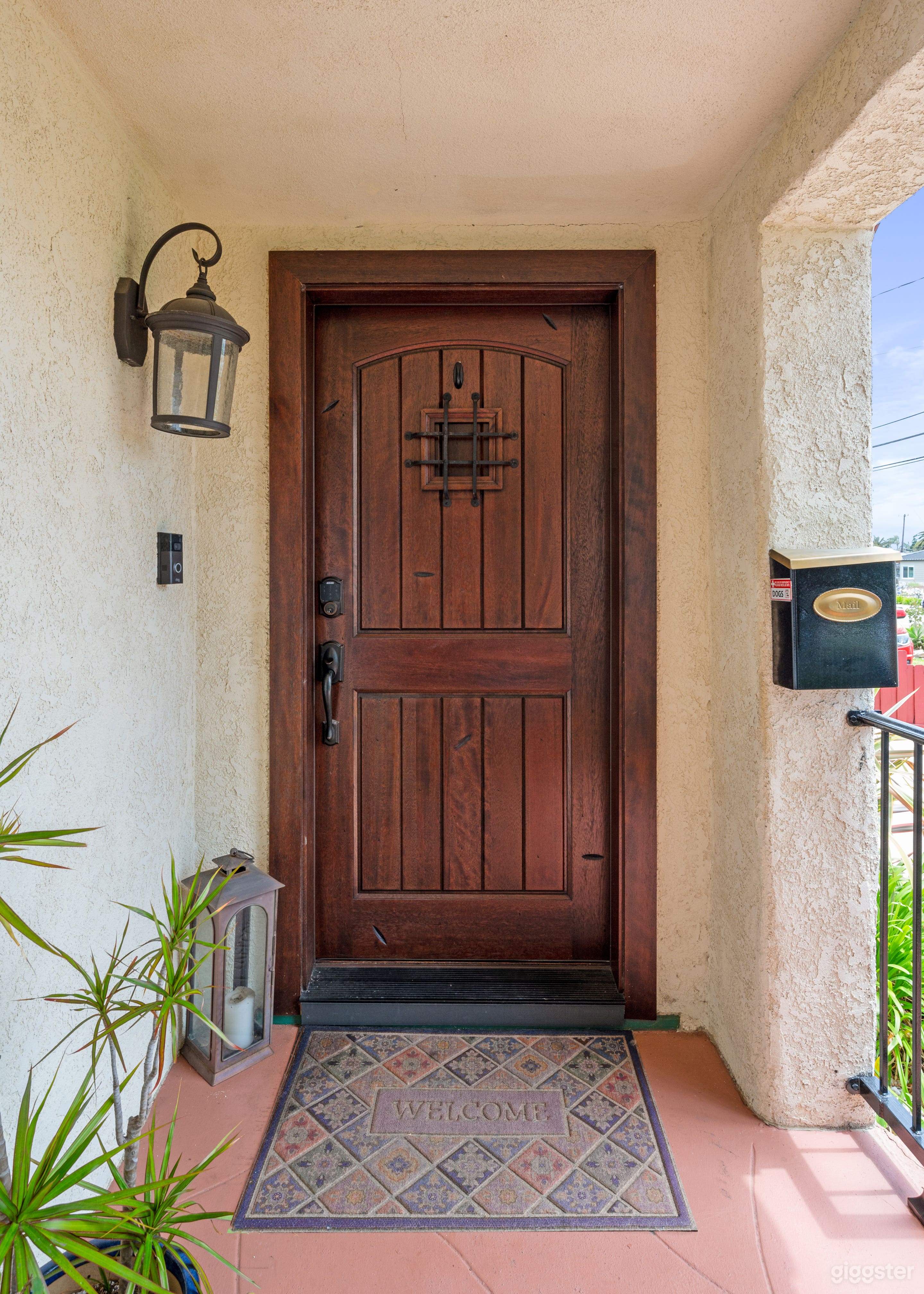 Charming 1928 Spanish-Style Bungalow Photo 4