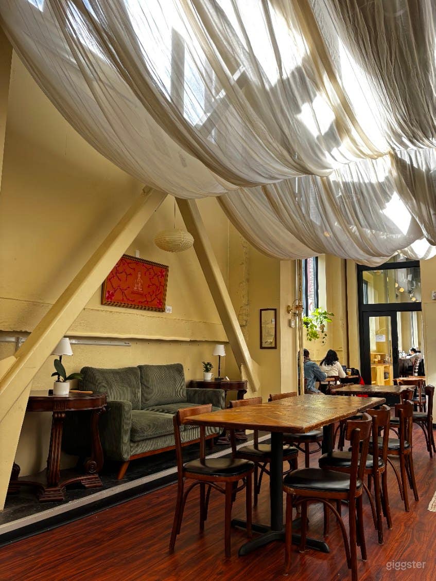 Relaxed Capitol Hill Coffee Shop Photo 2