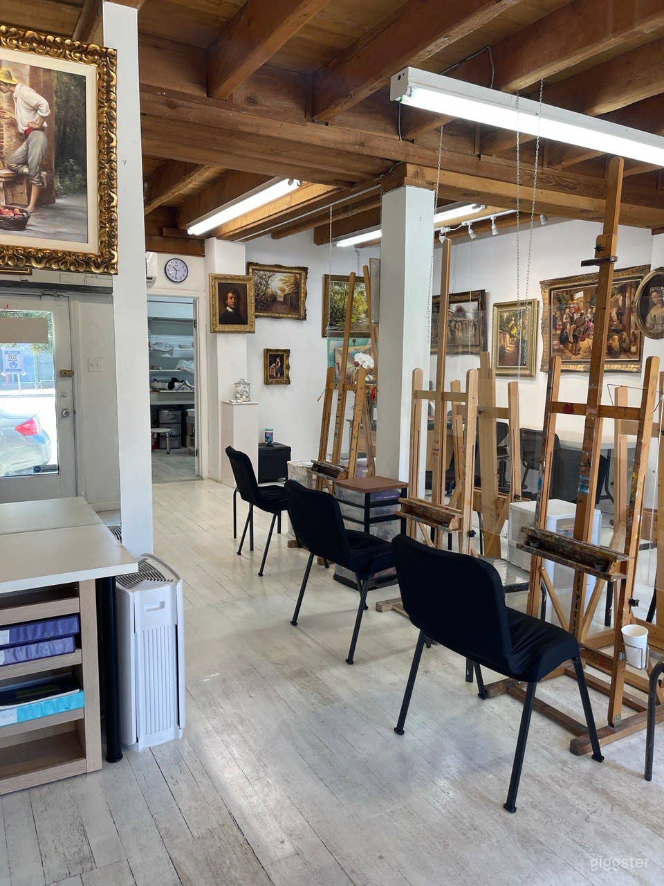 Gallery with Quality Artwork in Los Angeles Photo 3