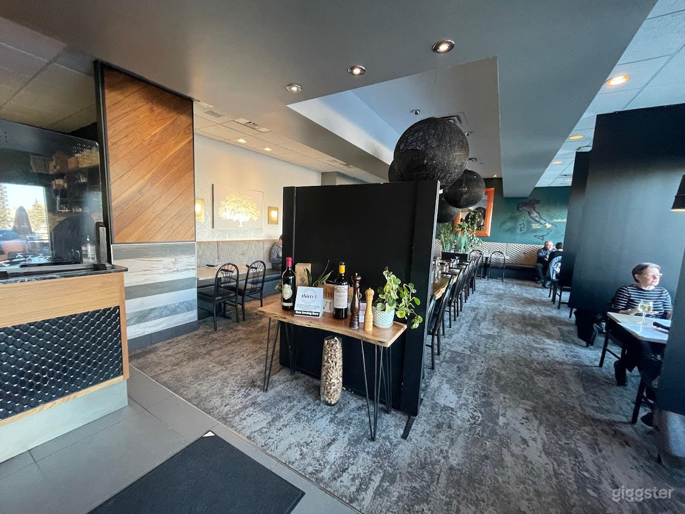 The Luminary Dining Area Photo 2