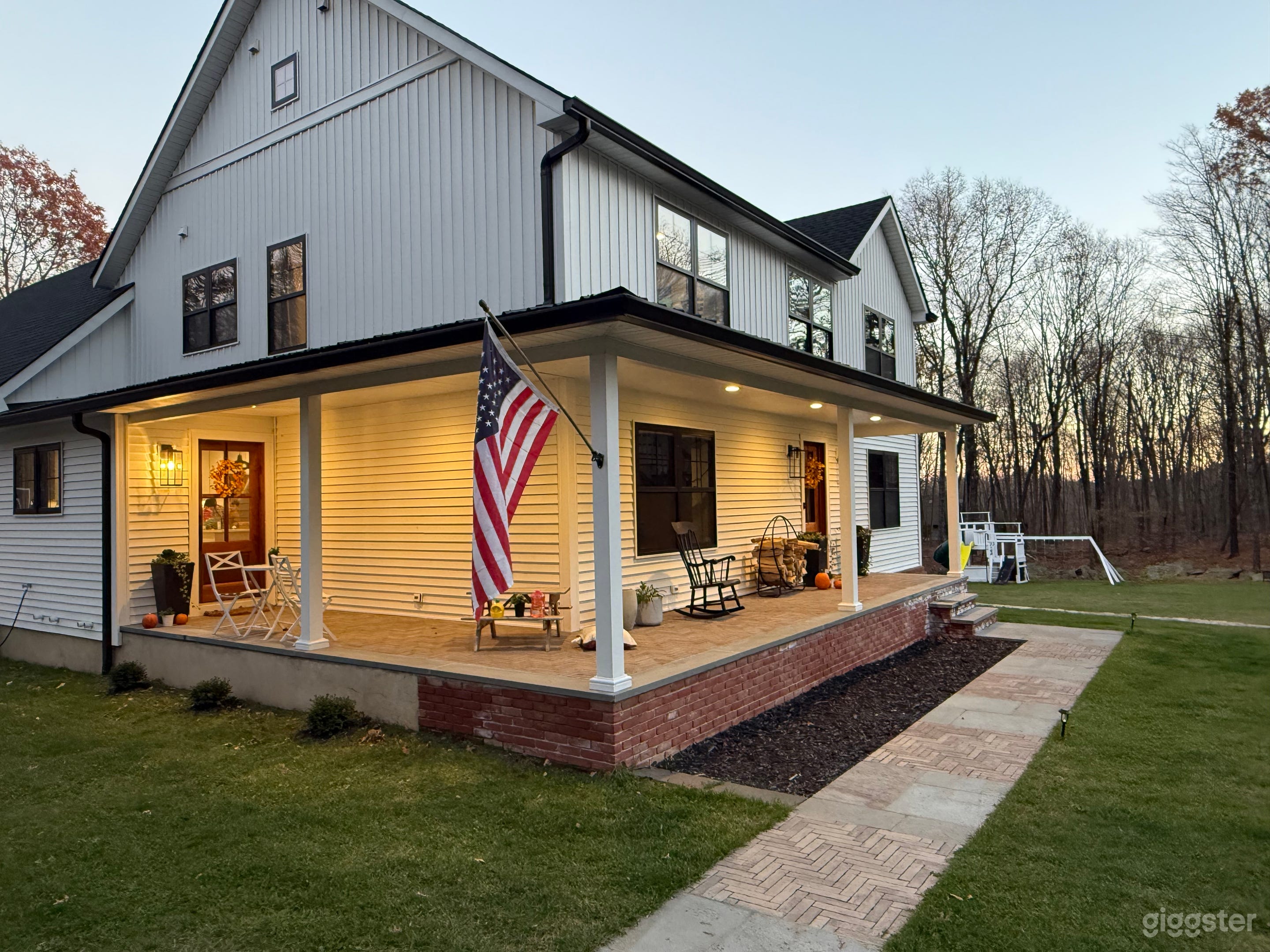 Black and White Modern Farm House Photo 1