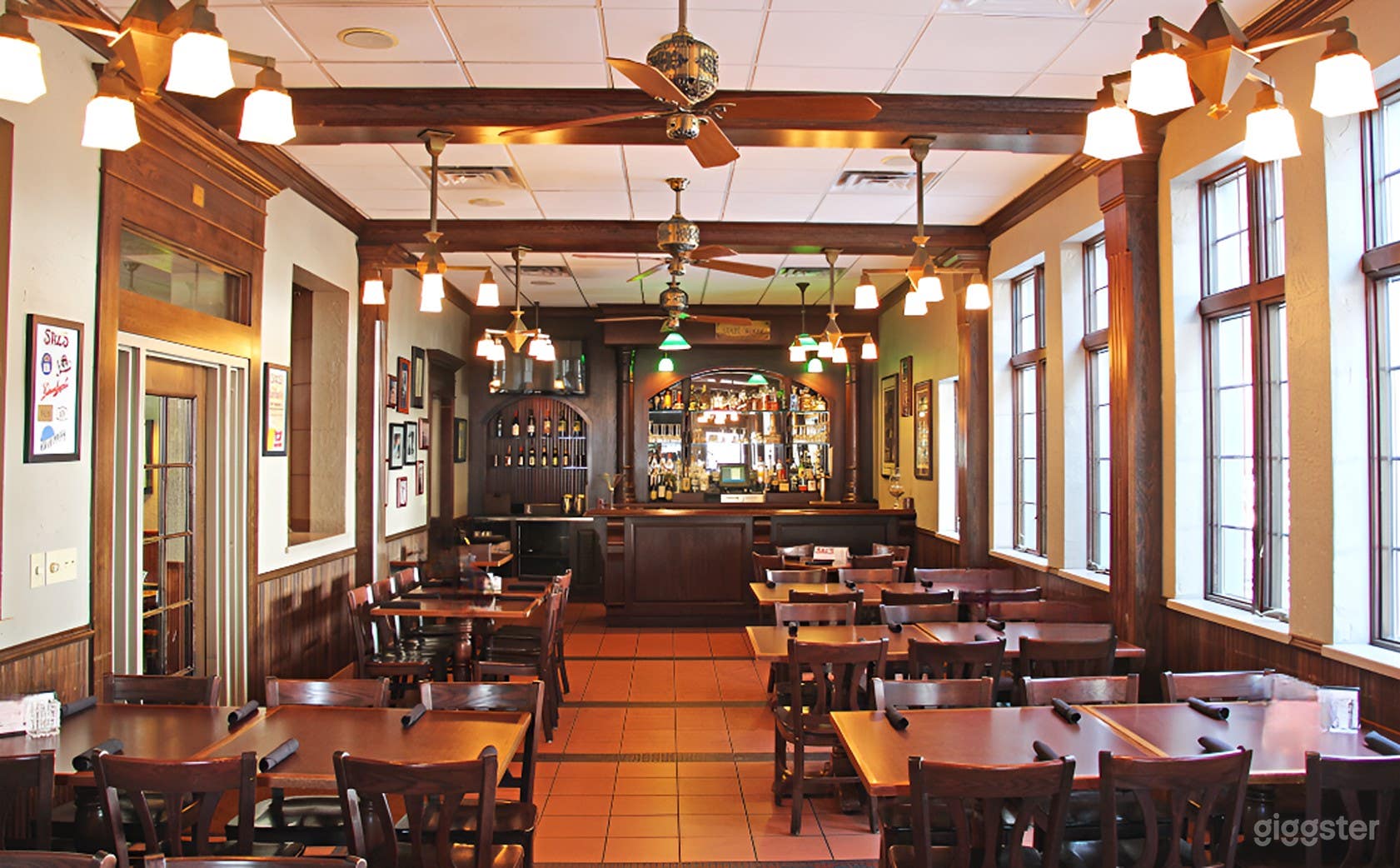 European Pub-Inspired Events Space Photo 1