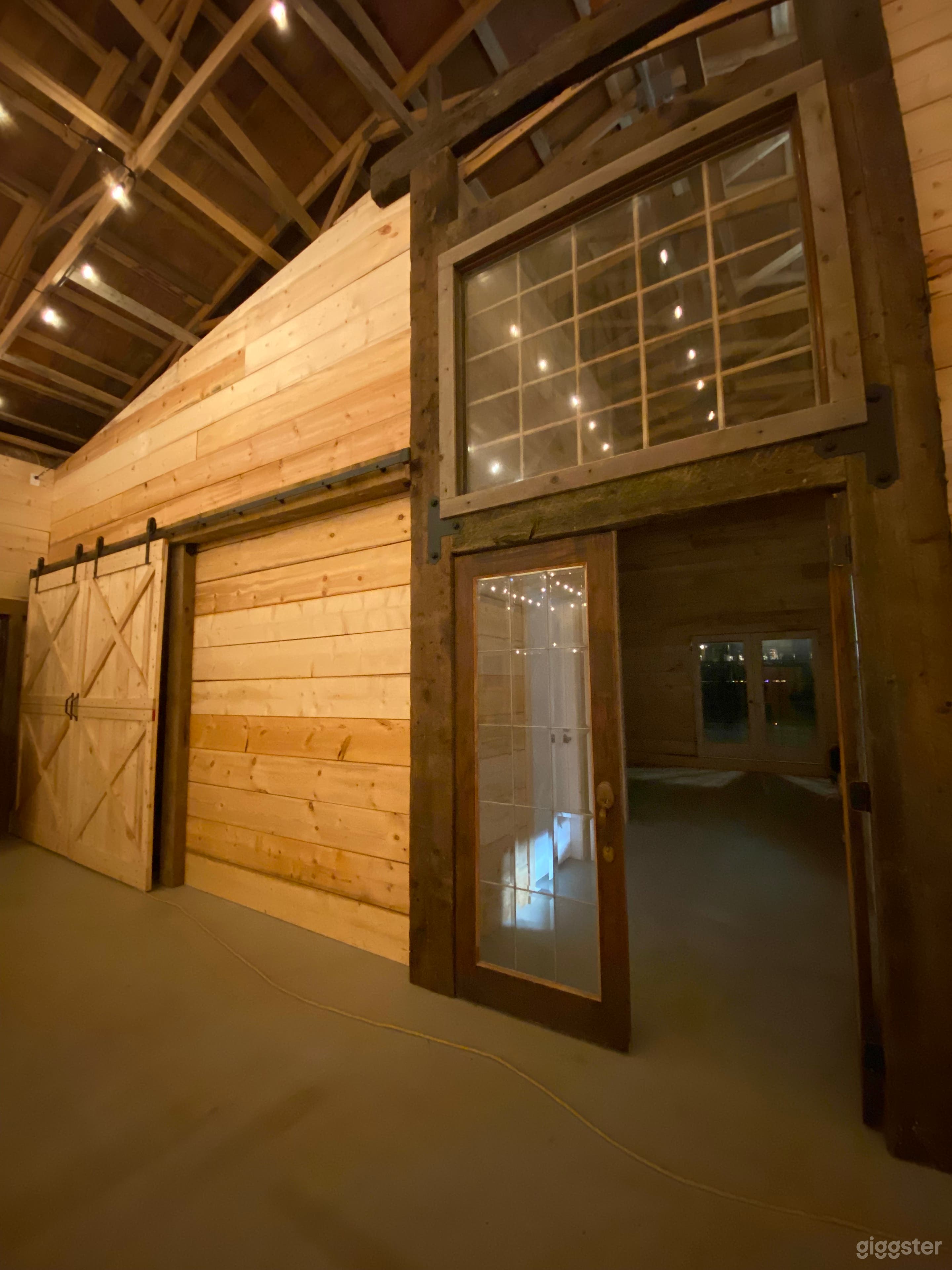 3,500 SQ FT Rural rustic farm hall with outdoor space Photo 2