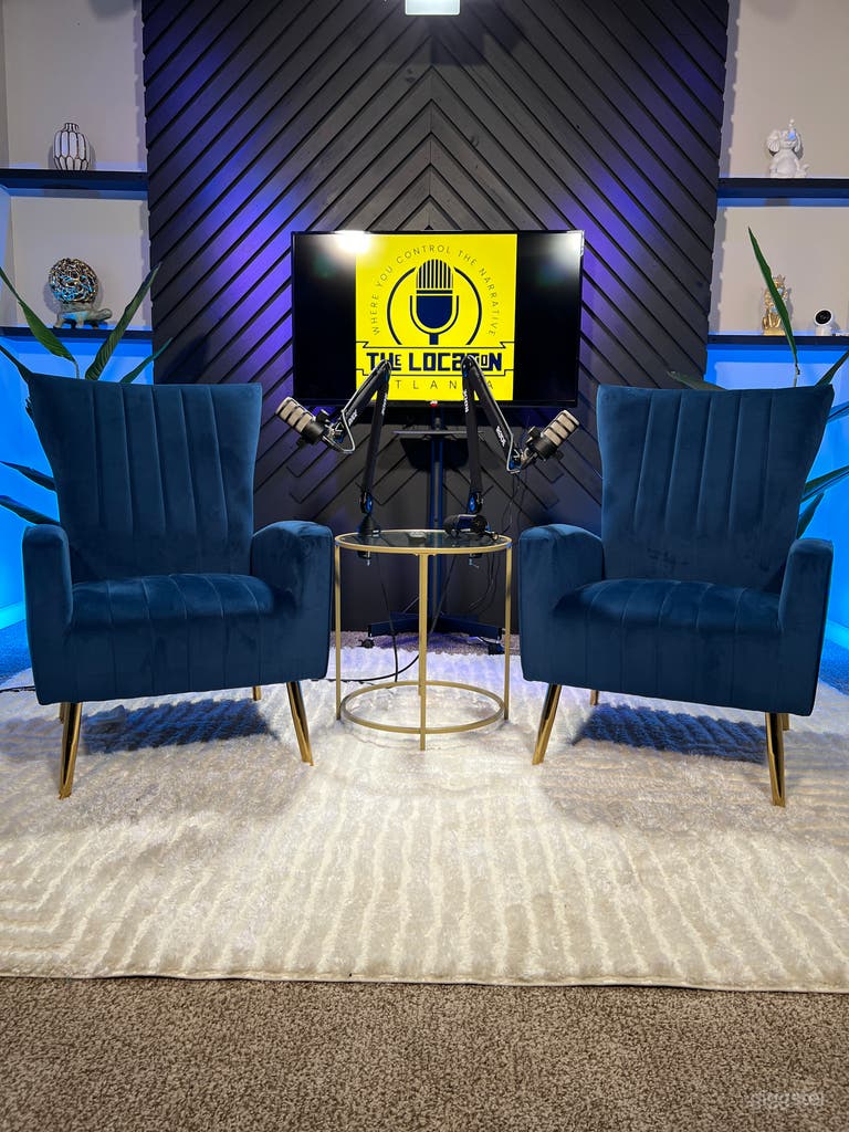  Modern Content Creative Space  