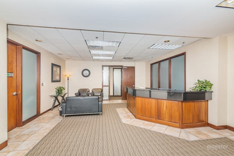  Mid-valley space with great space and views 