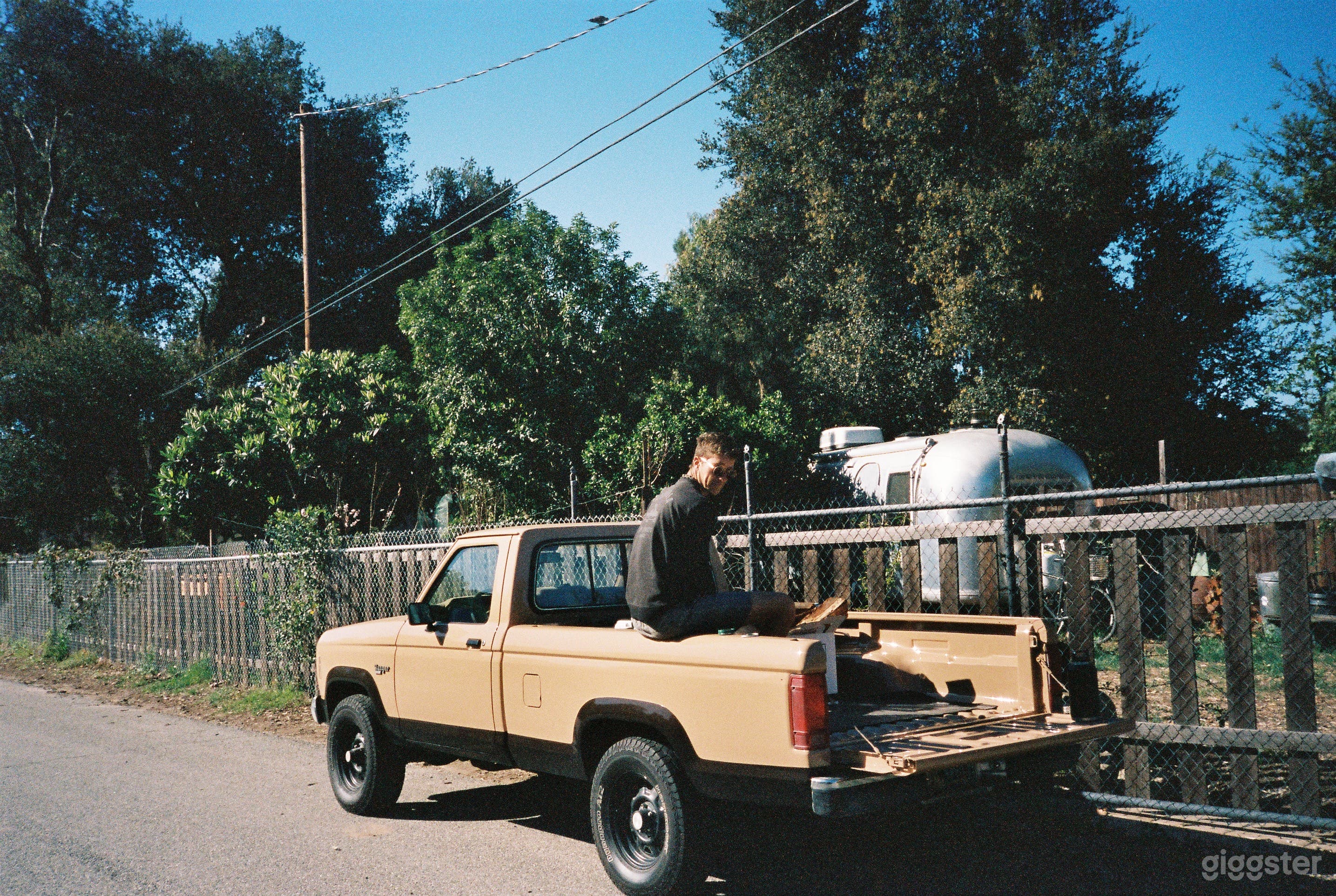 '88 Ranger 4x4 in Two-tone Tan Photo 2