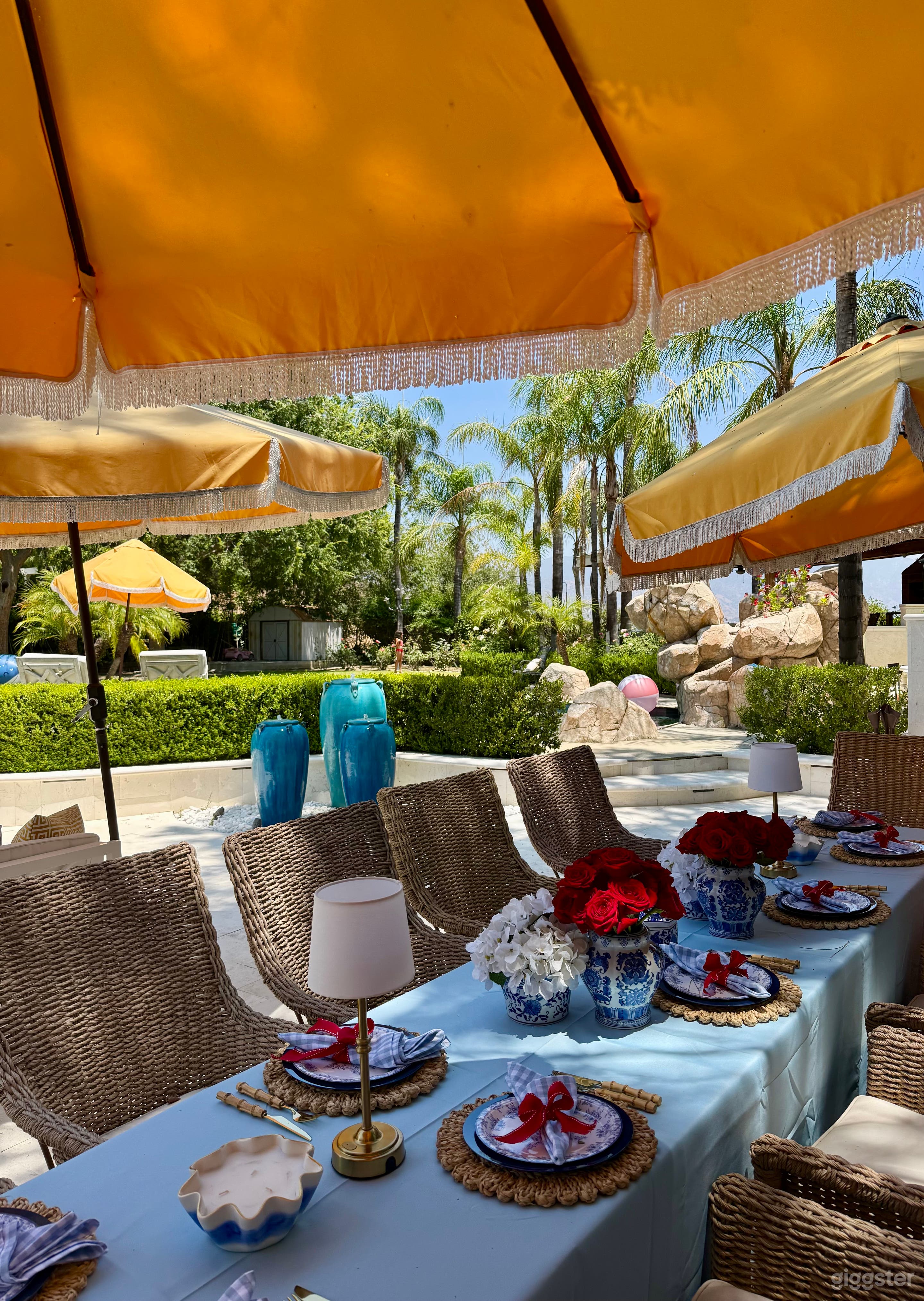 A Tropical Oasis Hidden in the Knollwood Estates Photo 2
