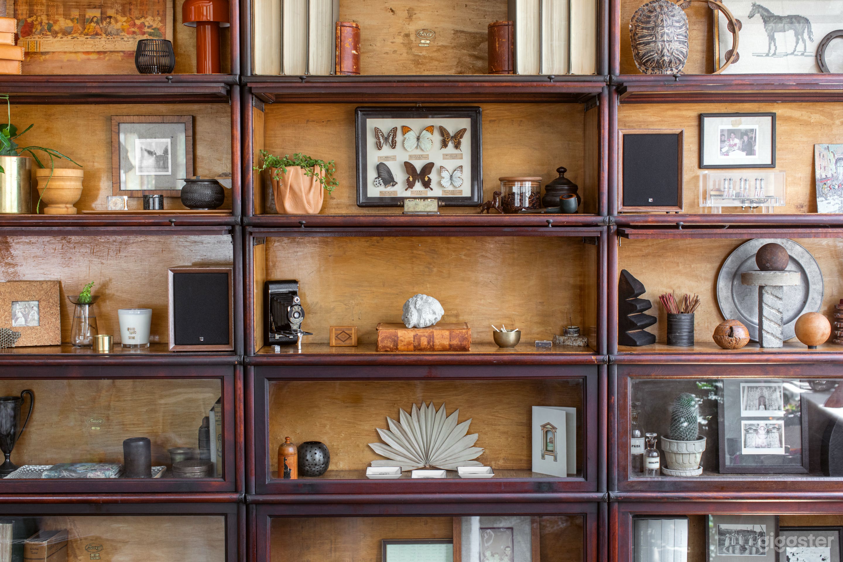 Eclectic Loft-Style Home Photo 3