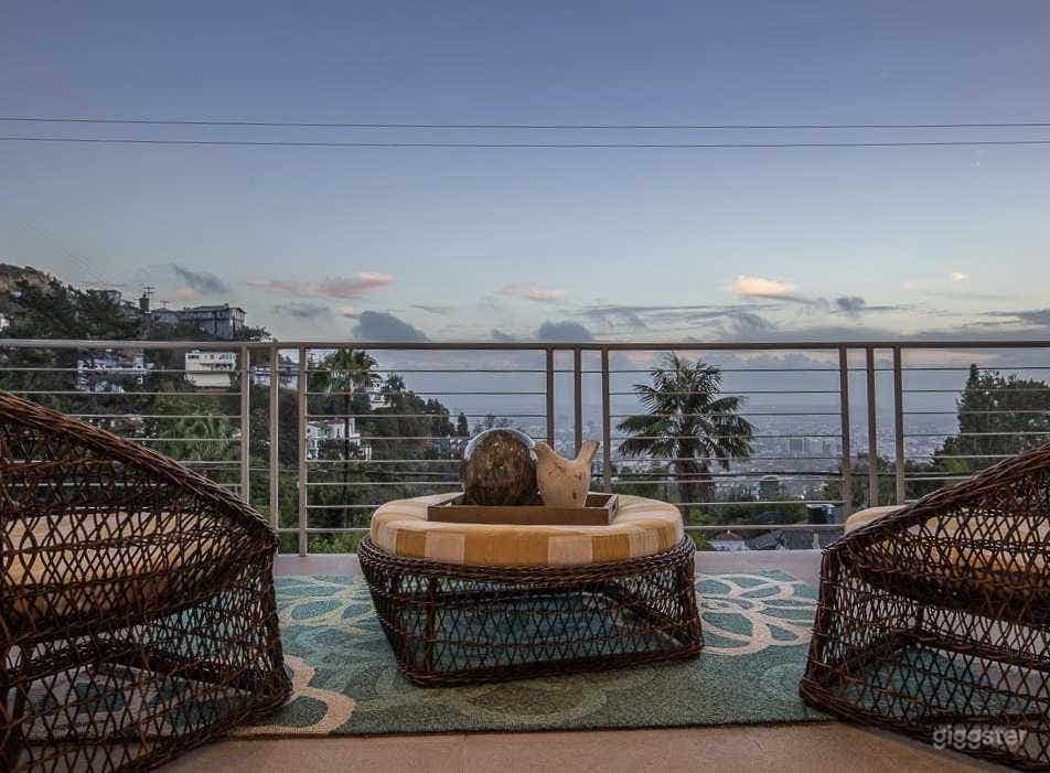 House with Swans Photo 3