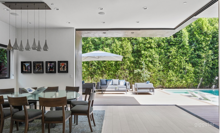  LA JOLLA MODERN HOME 