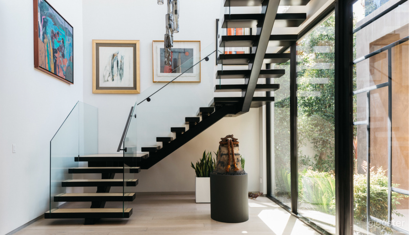 LA JOLLA MODERN HOME Photo 2