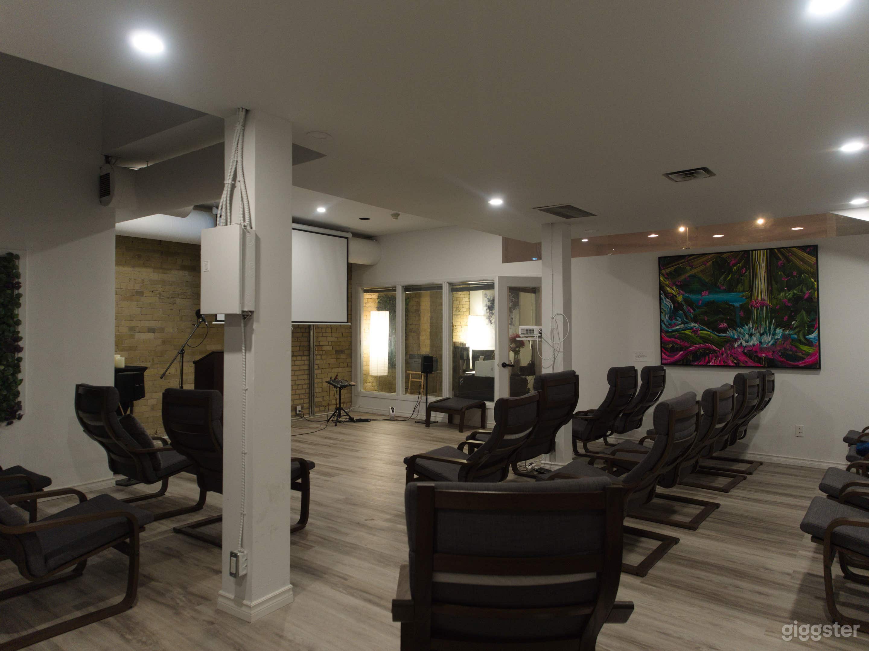 Serene Event Space in the Heart of Toronto Photo 4