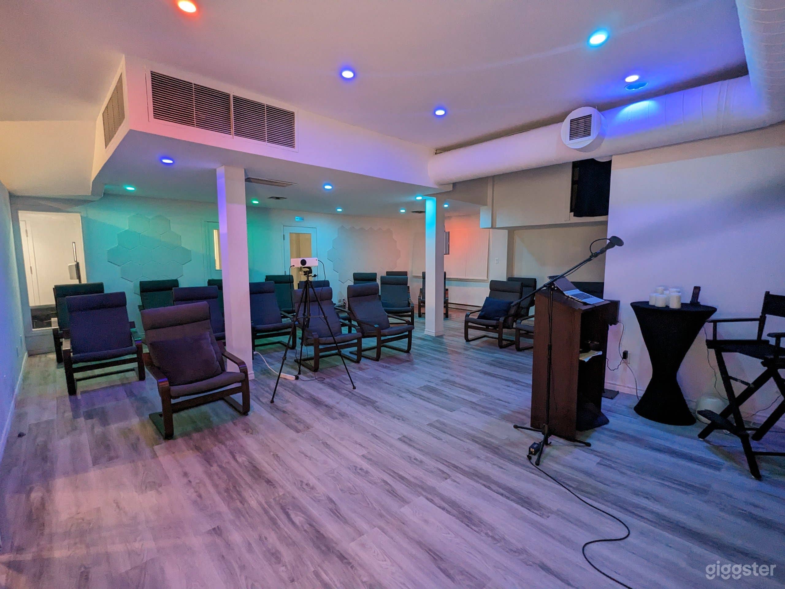 Serene Event Space in the Heart of Toronto Photo 3