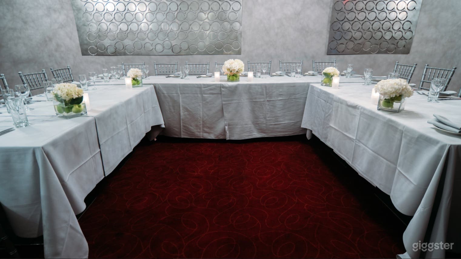 Versatile Upstairs Space Photo 4