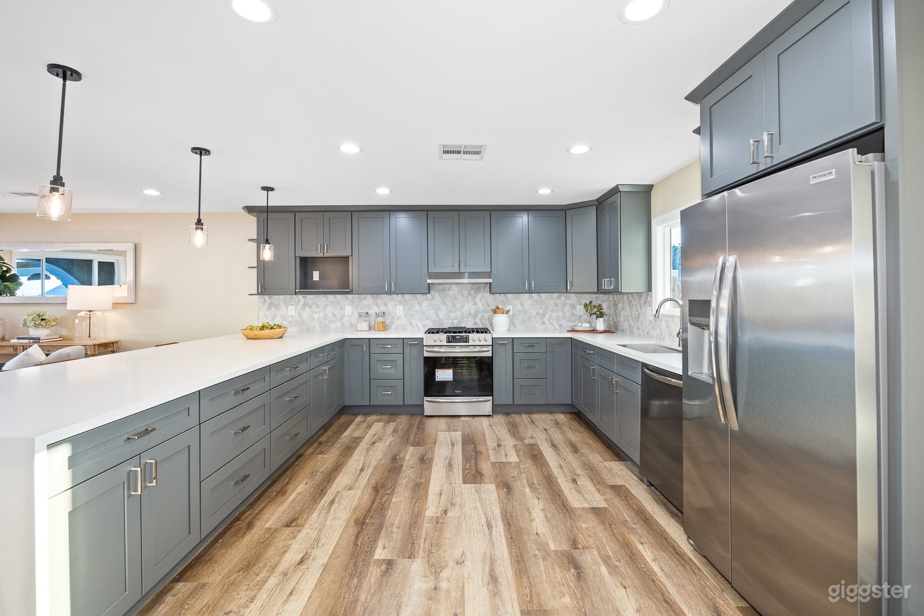 Chefs Dream kitchen Photo 4