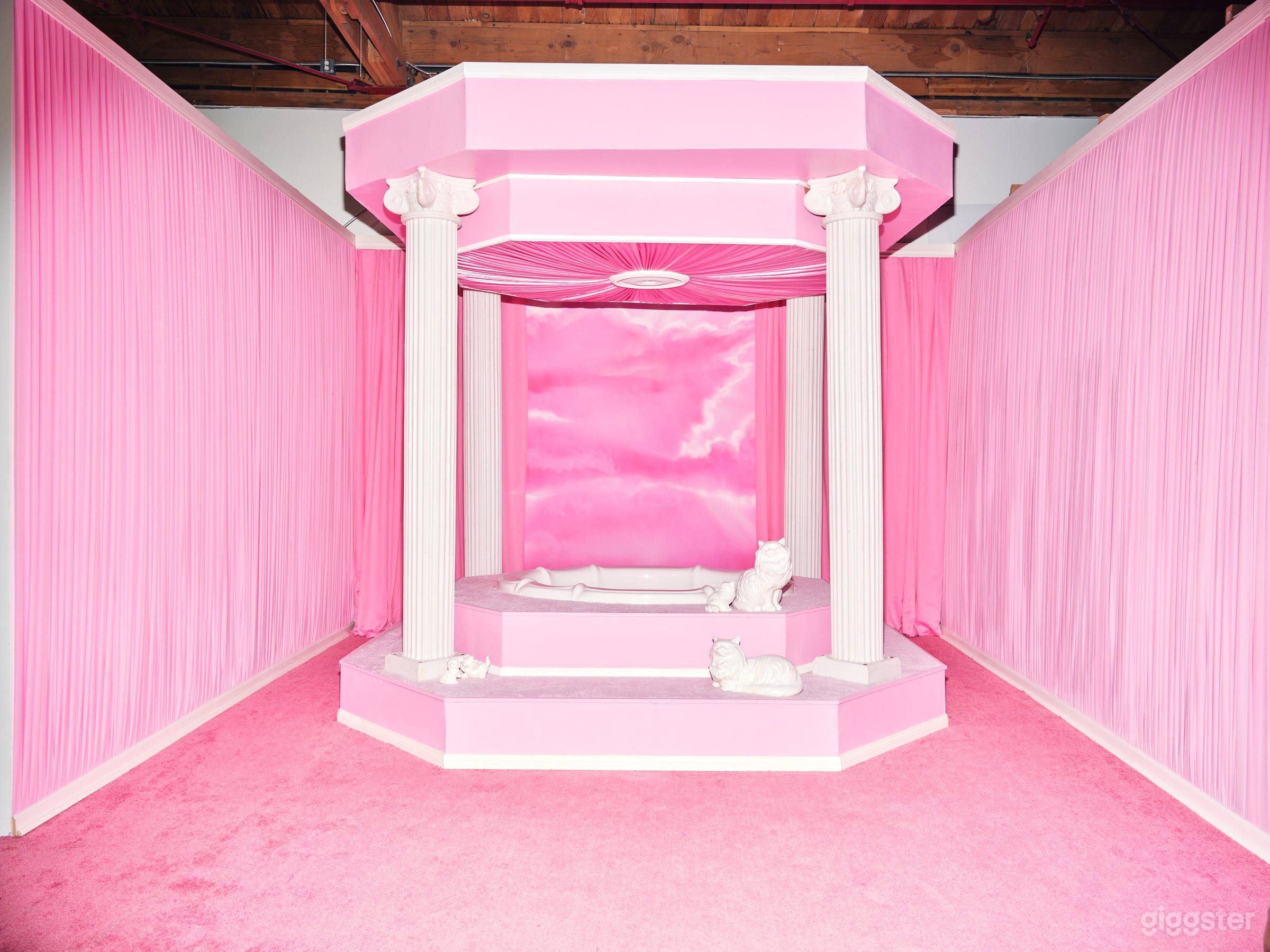 80's / 90’s Pink Bathtub Set | Powder Room Studio Photo 1