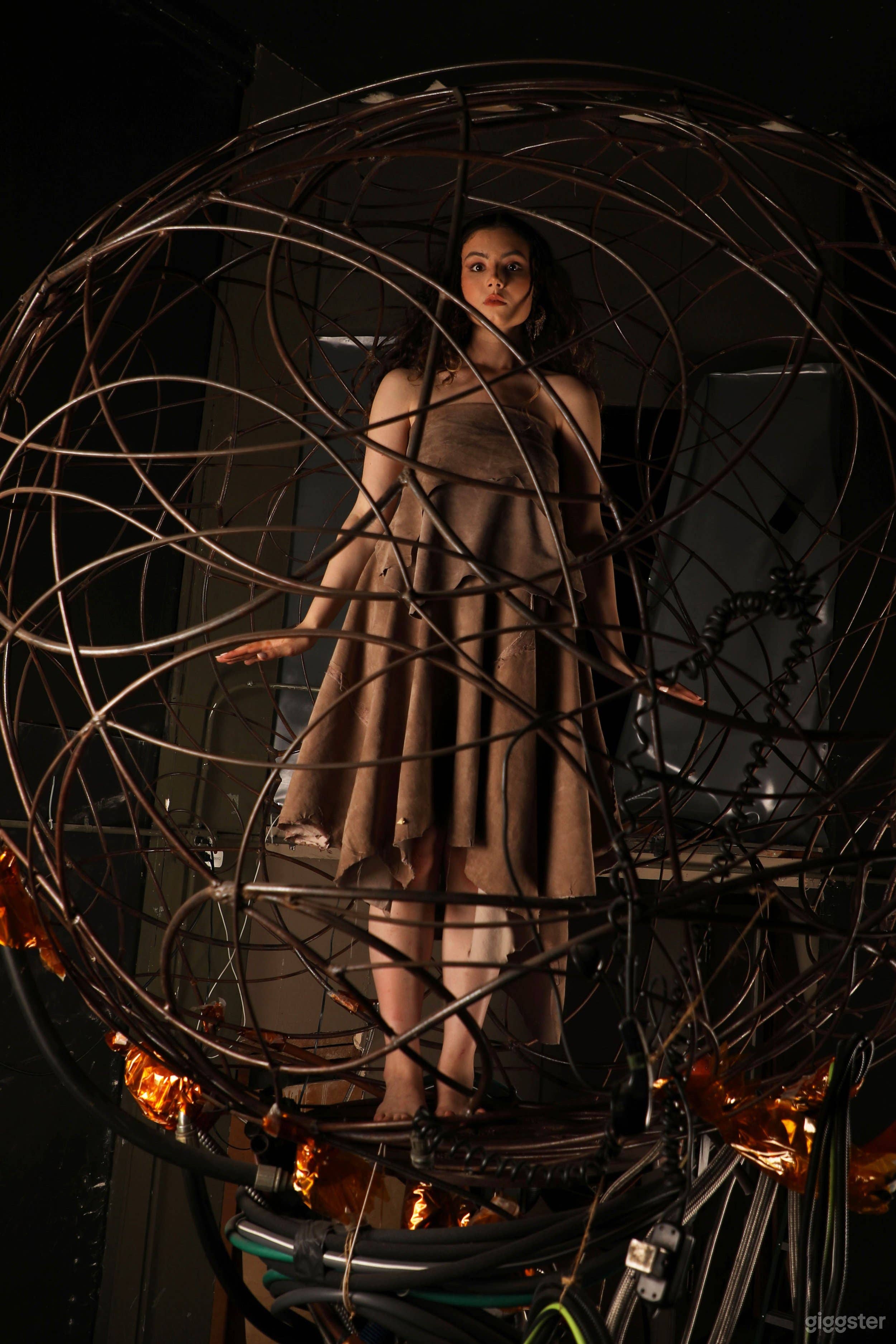 Statue Room - East Hollywood Studio Photo 1