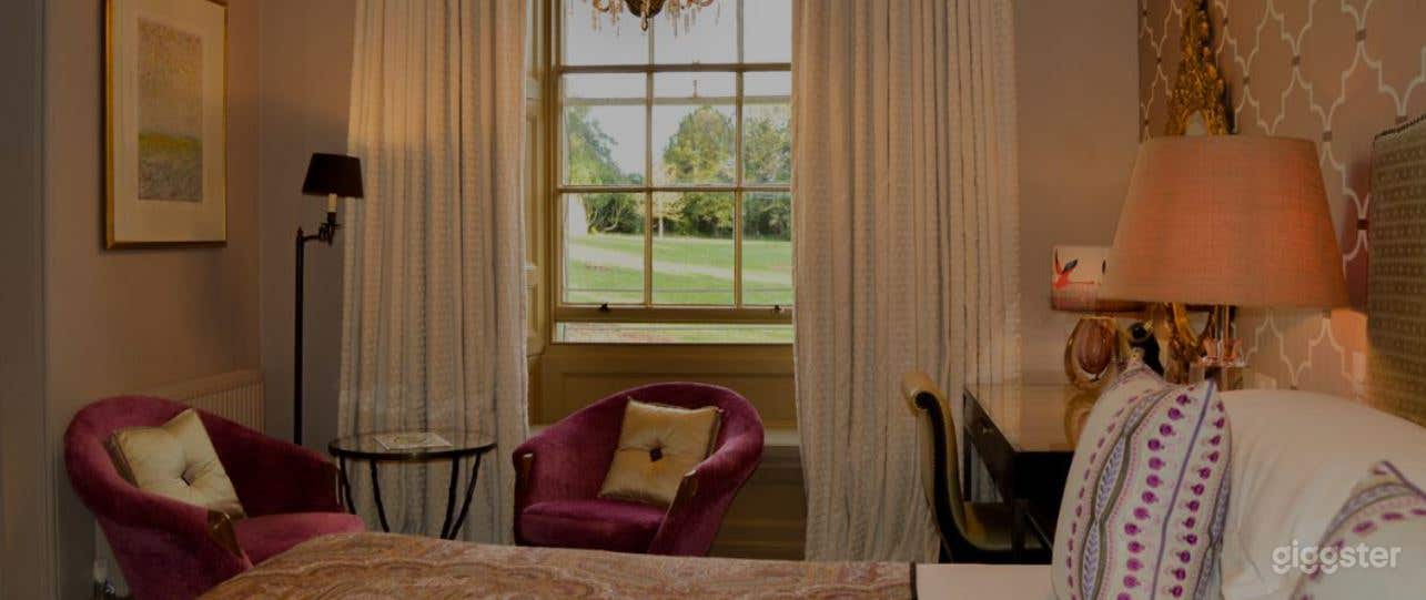 The Comfy Room with Swoon-Worthy Views Photo 4