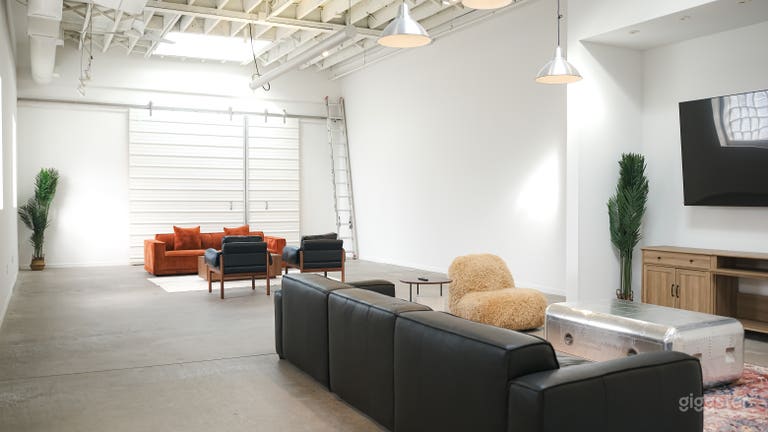  Open Space Creative Hub Studio Toronto 