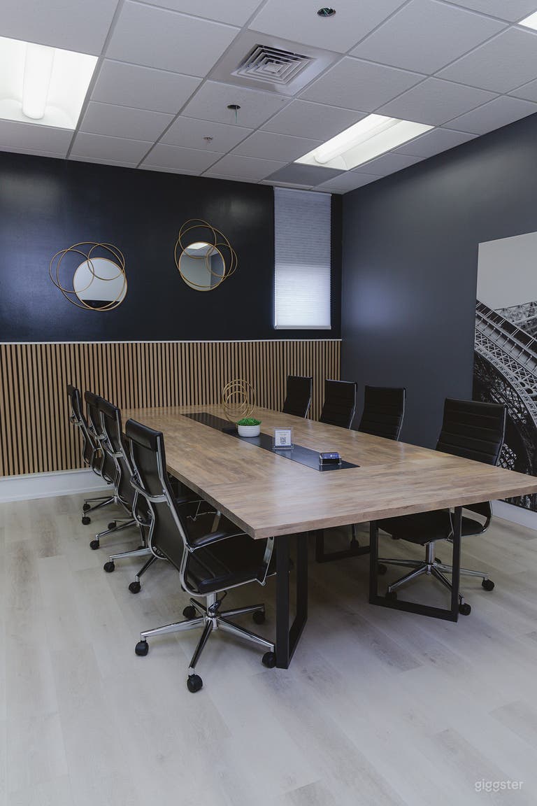  Large Conference Room (10-12)  