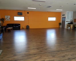 Rent Empty Studio Space Near Me | Affordable Photo & Film Studios