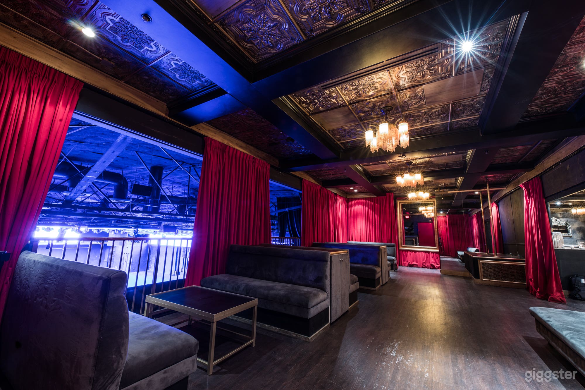 Old Hollywood Lounge Photo 2