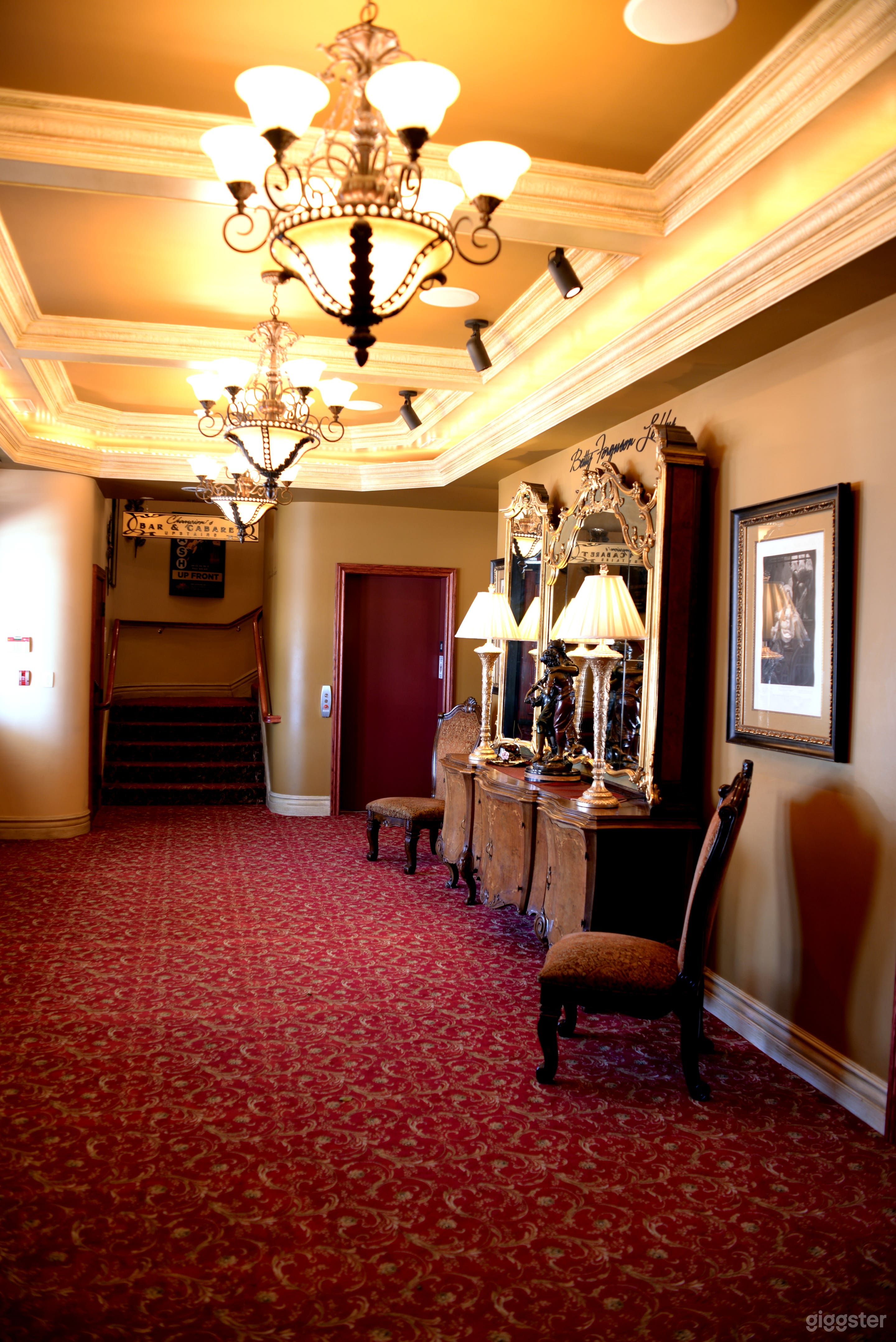 Elegant Lobby (Lobby has changed a bit)