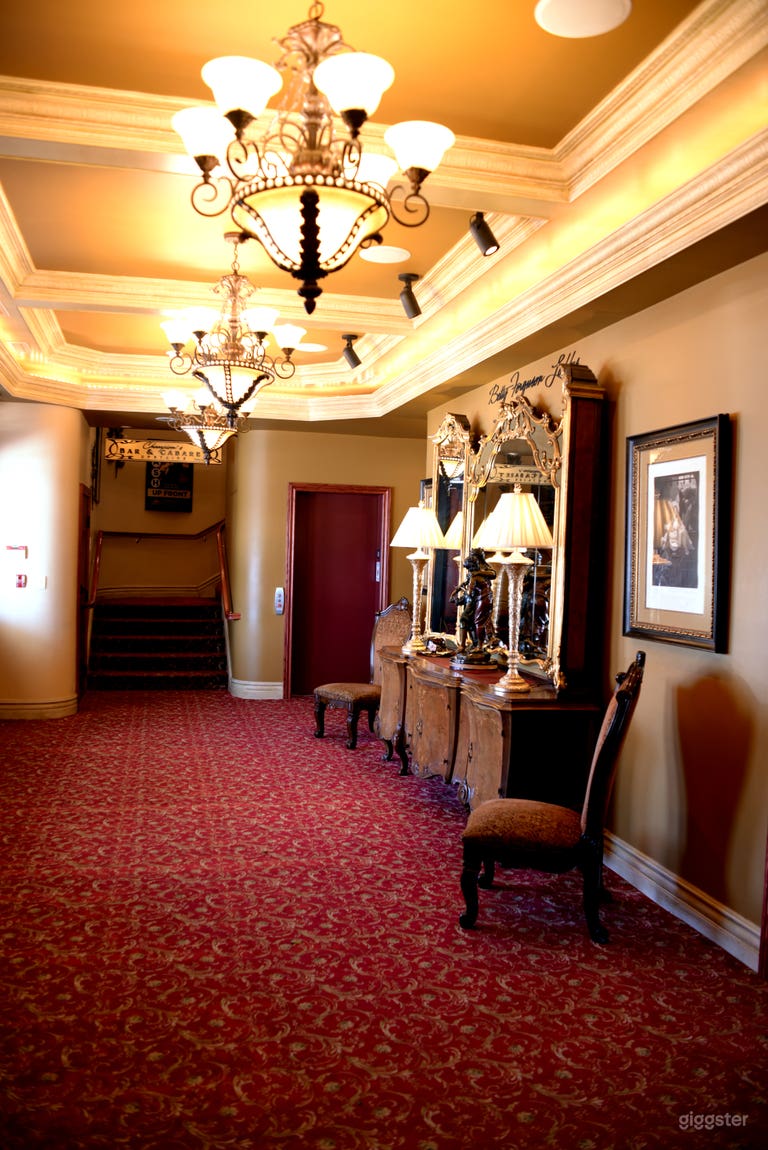  Elegant Lobby (Lobby has changed a bit) 