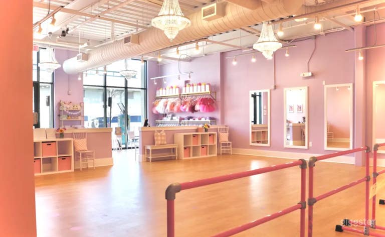  Elegant Boutique Studio At Halcyon 