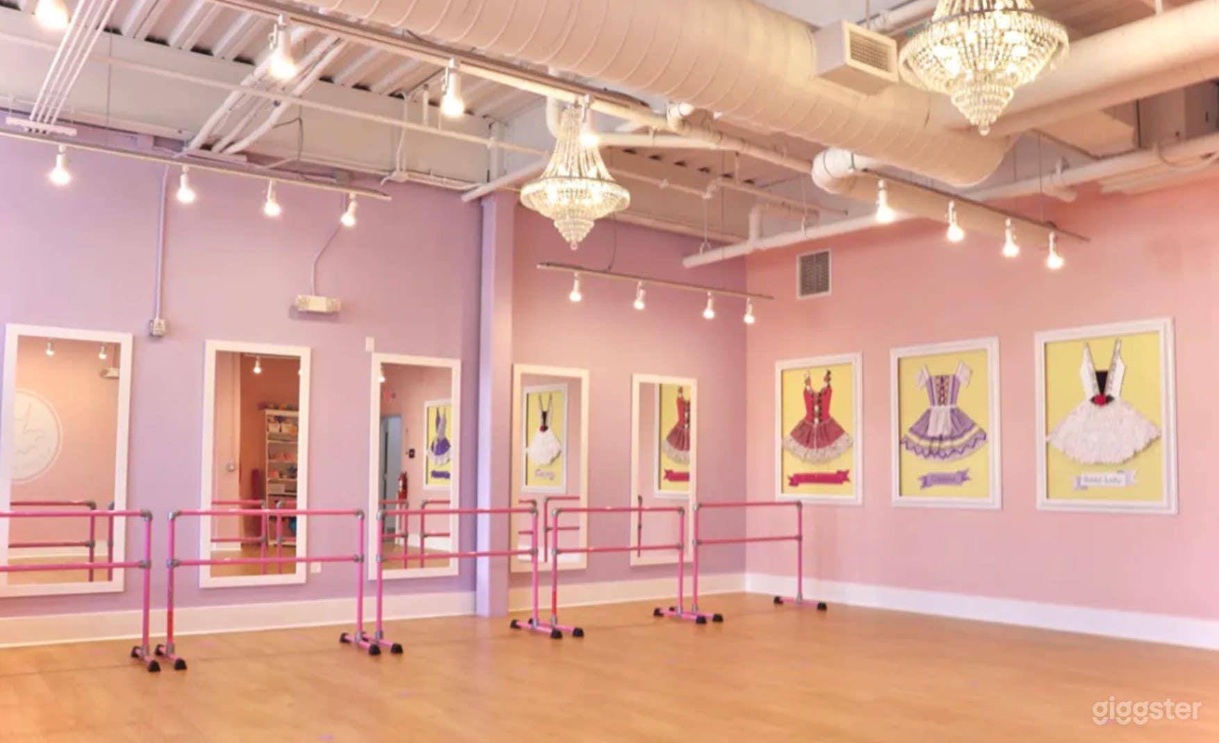 Elegant Boutique Studio At Halcyon Photo 1