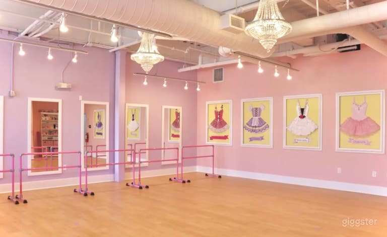  Elegant Boutique Studio At Halcyon 