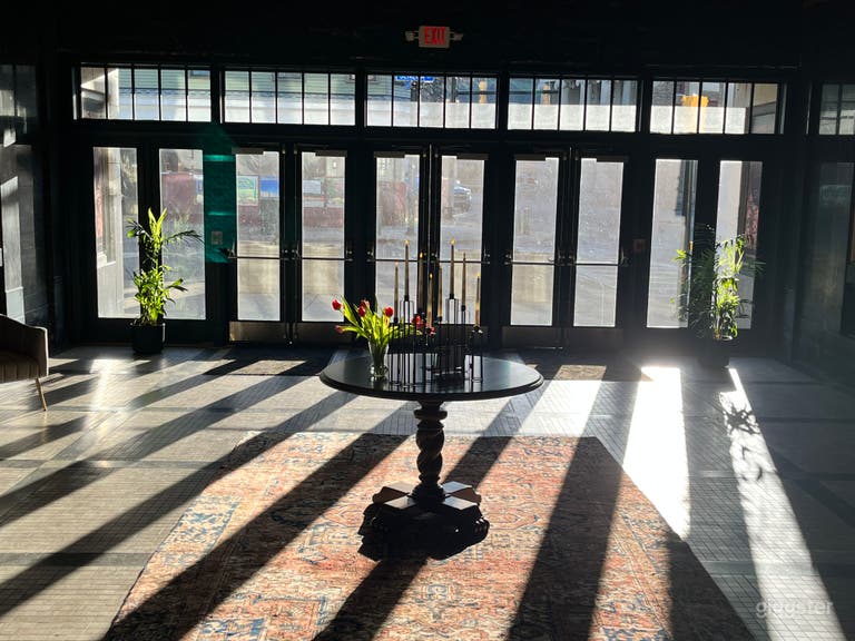  Historic Landmark Theatre : Architectural Treasure 