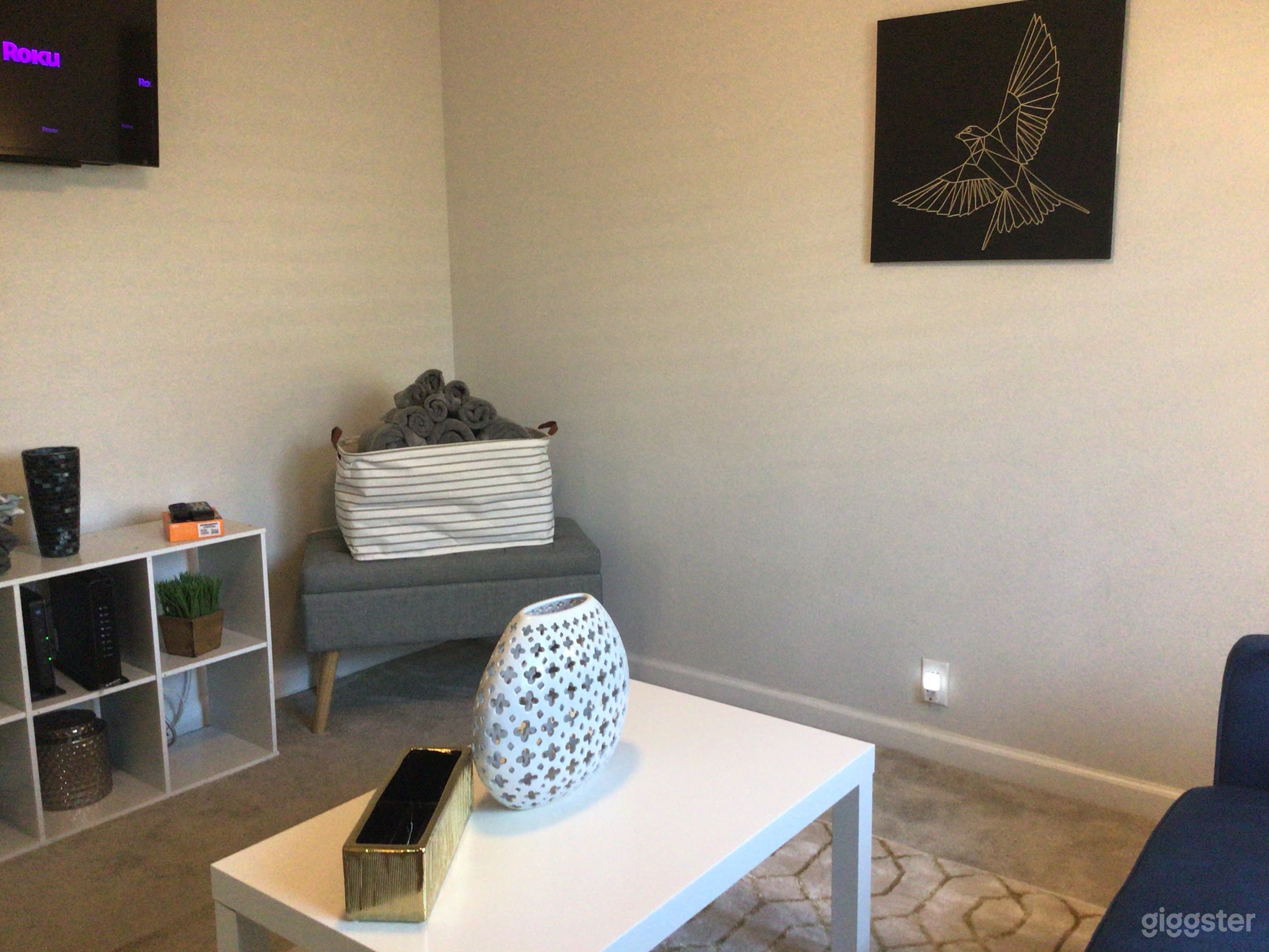 Contemporary Home in South Bay Photo 2