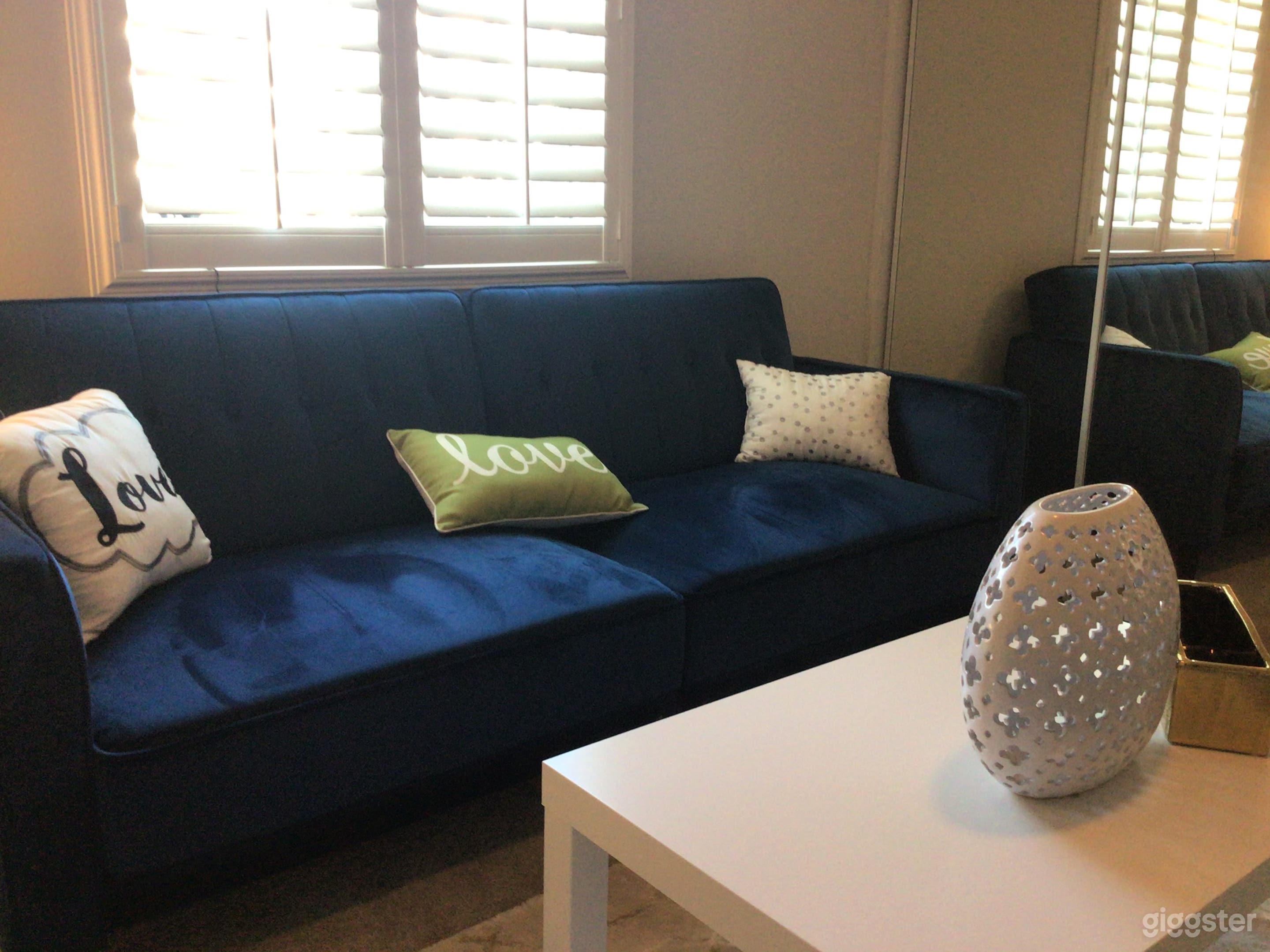 Contemporary Home in South Bay Photo 3