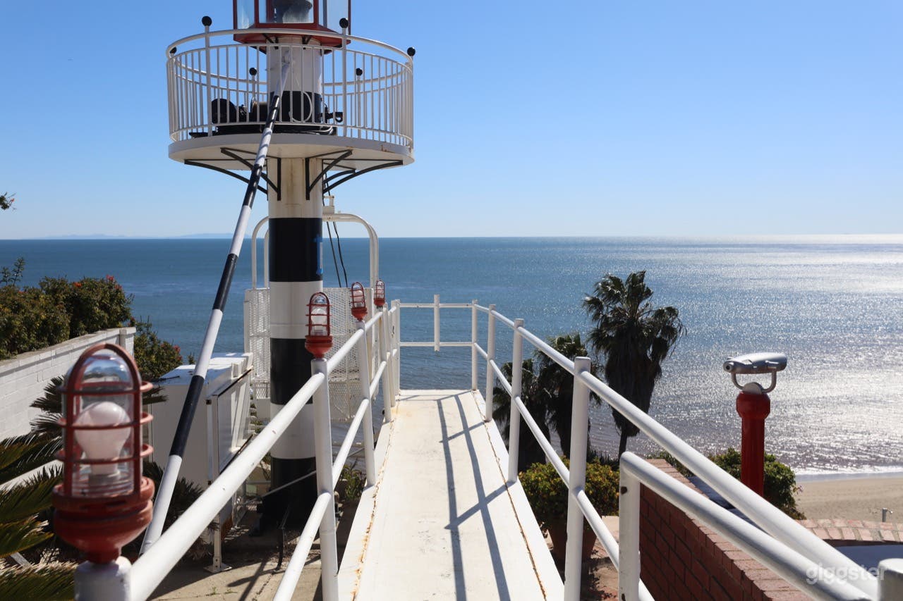 Private Beach &amp; Bluff Resort Photo 4