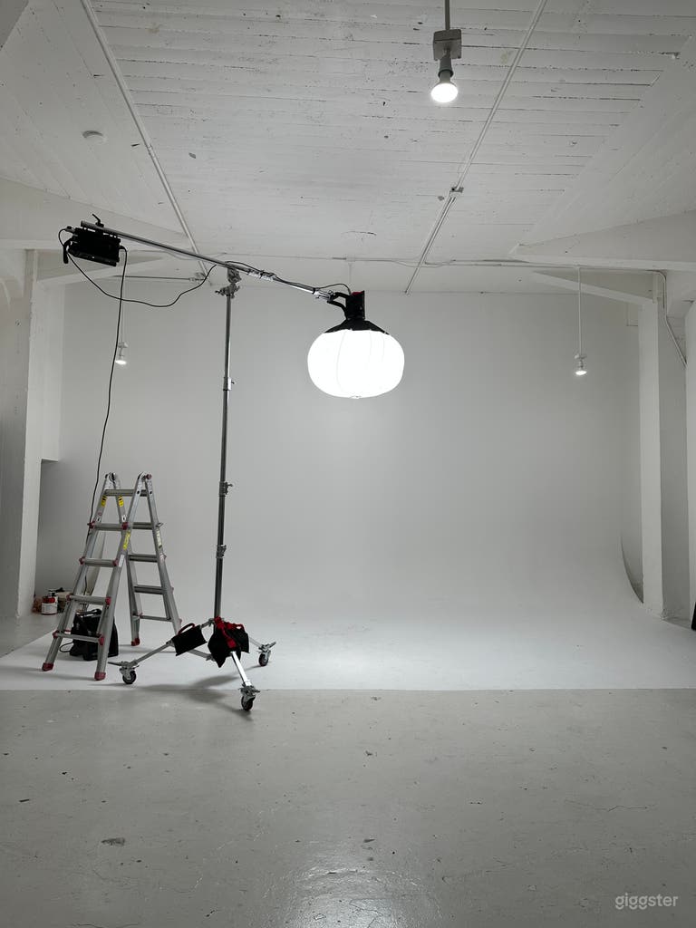  Arts District Creative Studio 