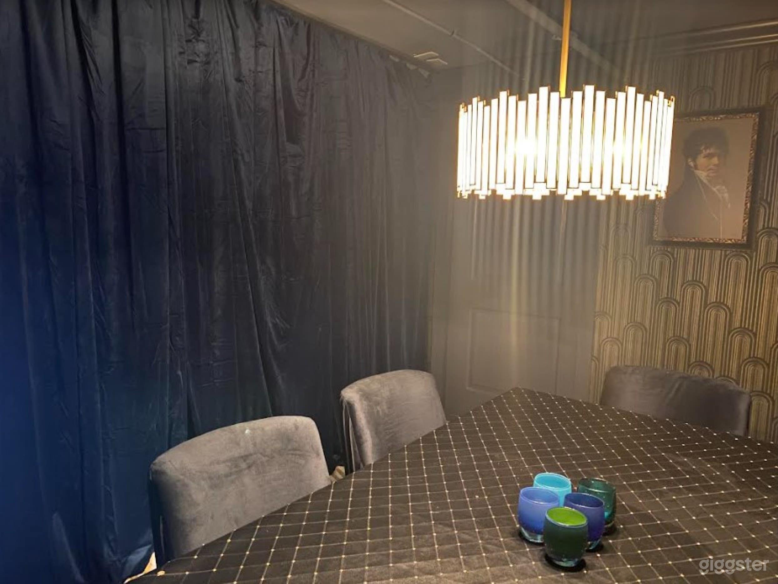 Sapphire Room Photo 3