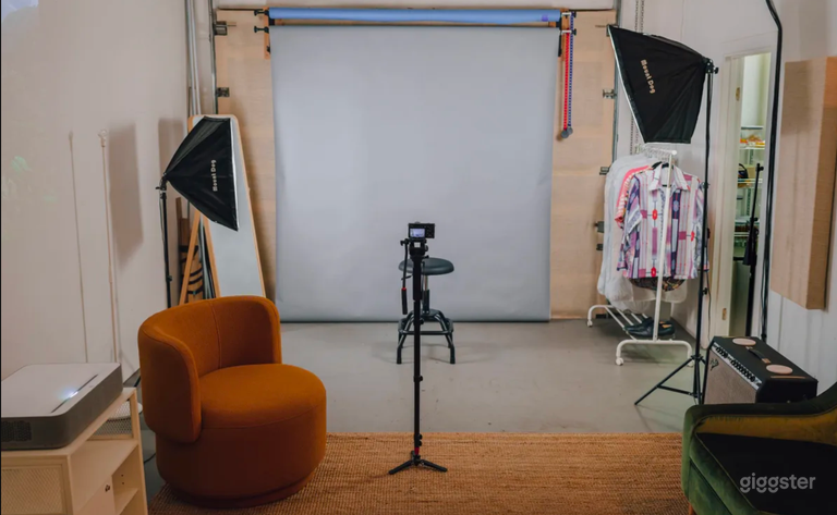  Creative Loft for your next Photo / Video project. 