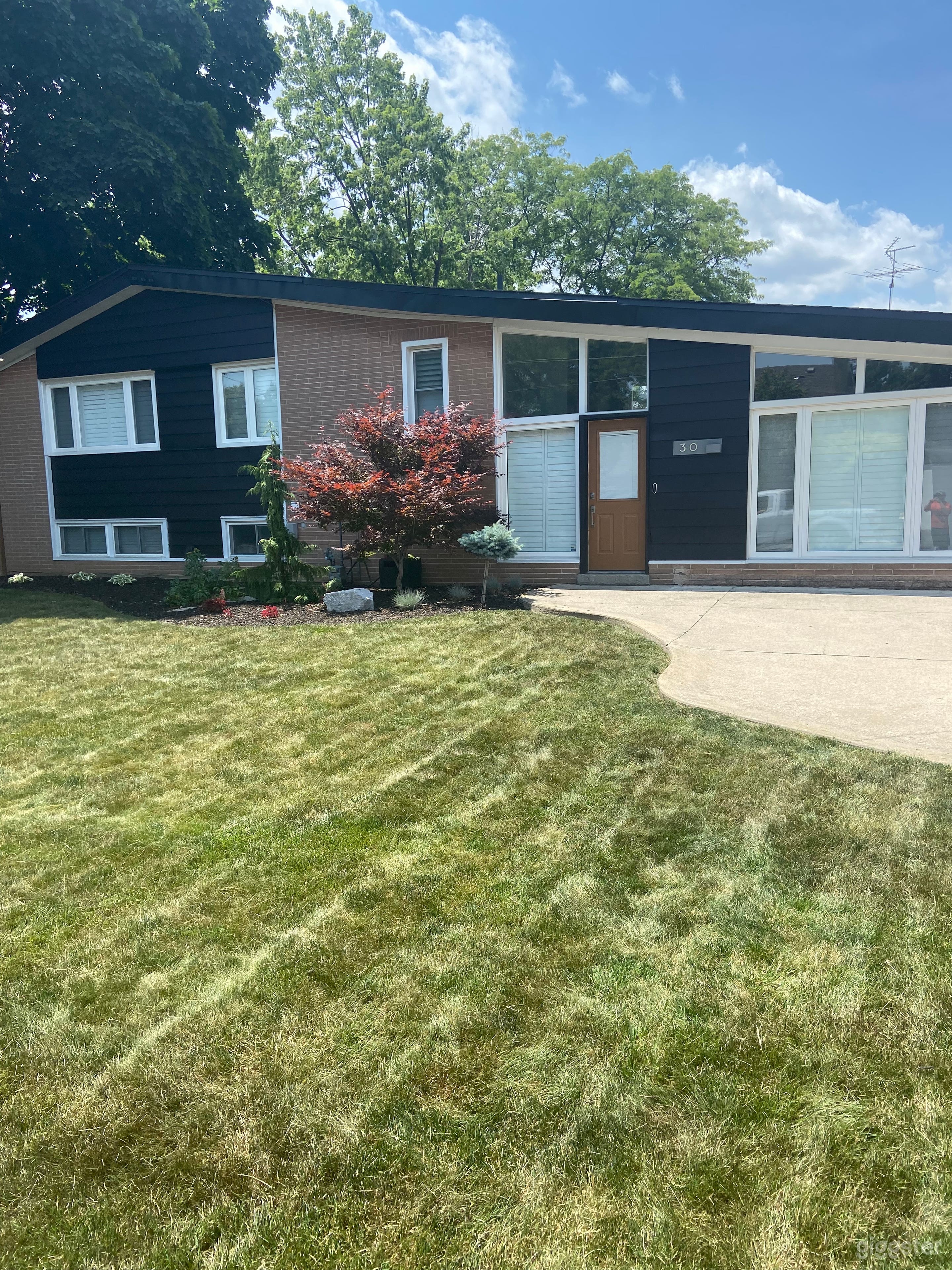 Mid century home 
Large corner lot