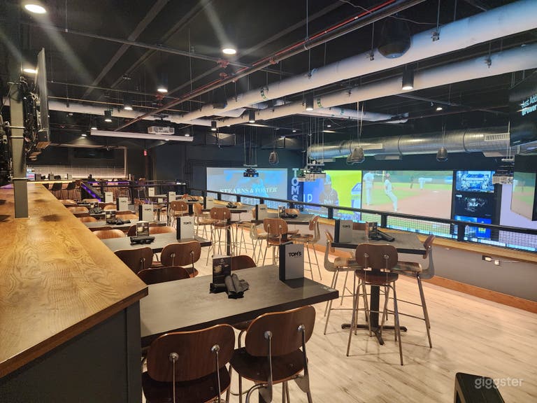  Loft Style Restaurant/Bar with Amazing Views 