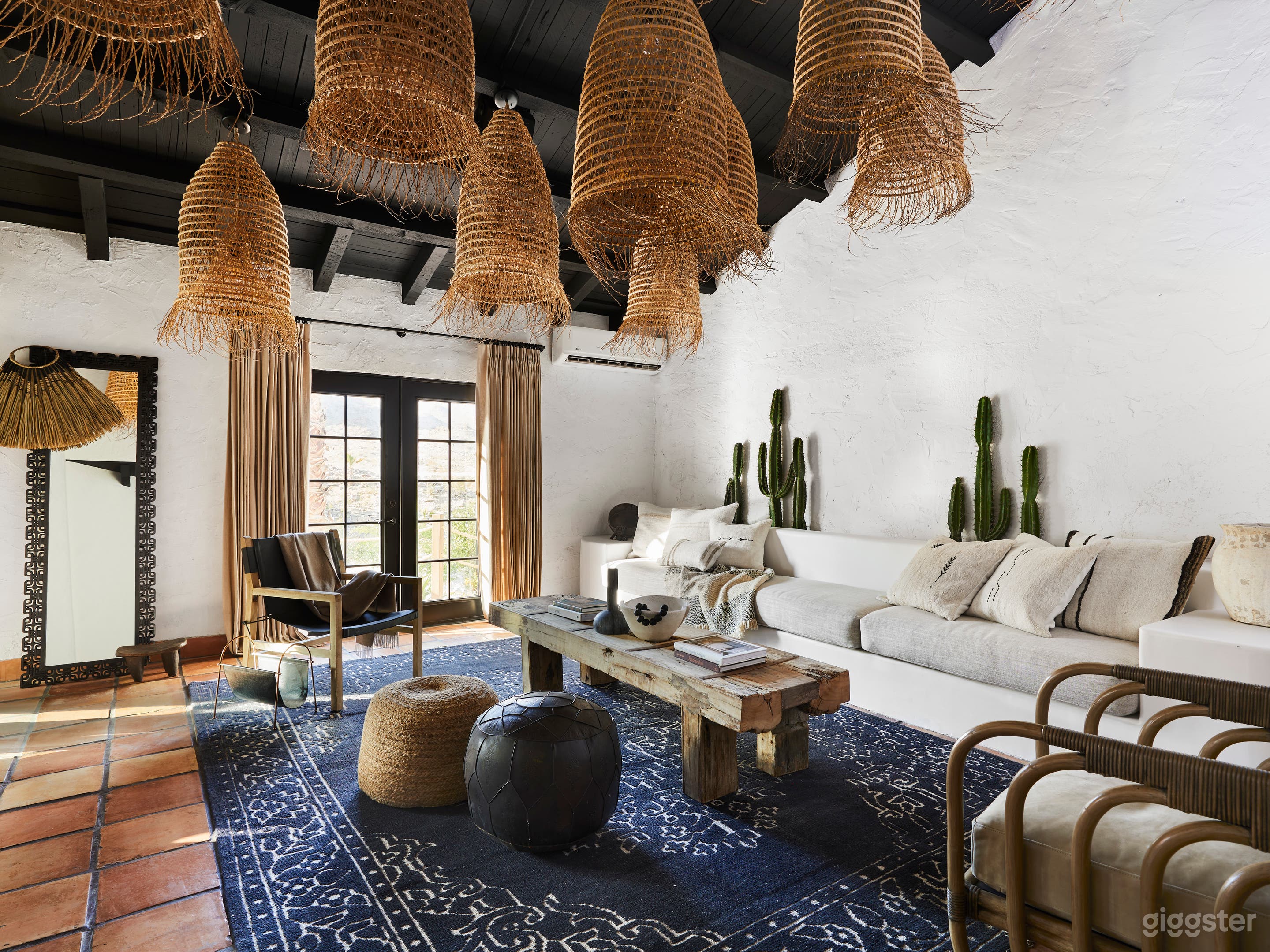 The Luxurious Palm Desert Cinematic Villa Photo 4