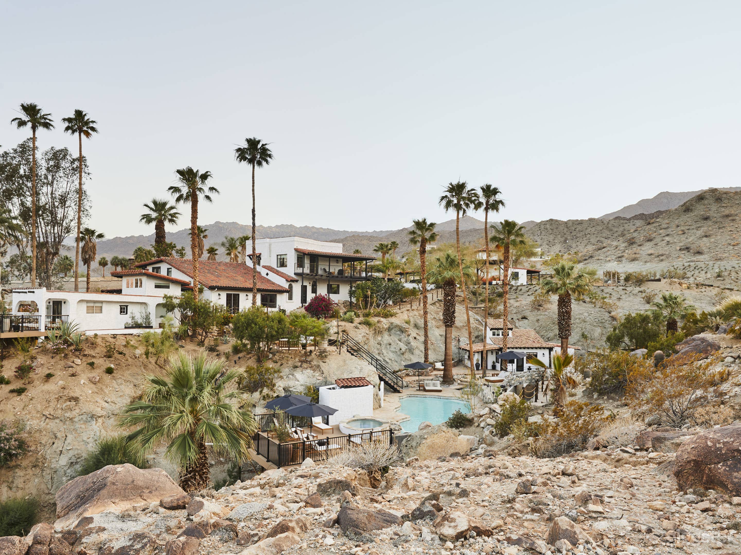 The Luxurious Palm Desert Cinematic Villa Photo 1